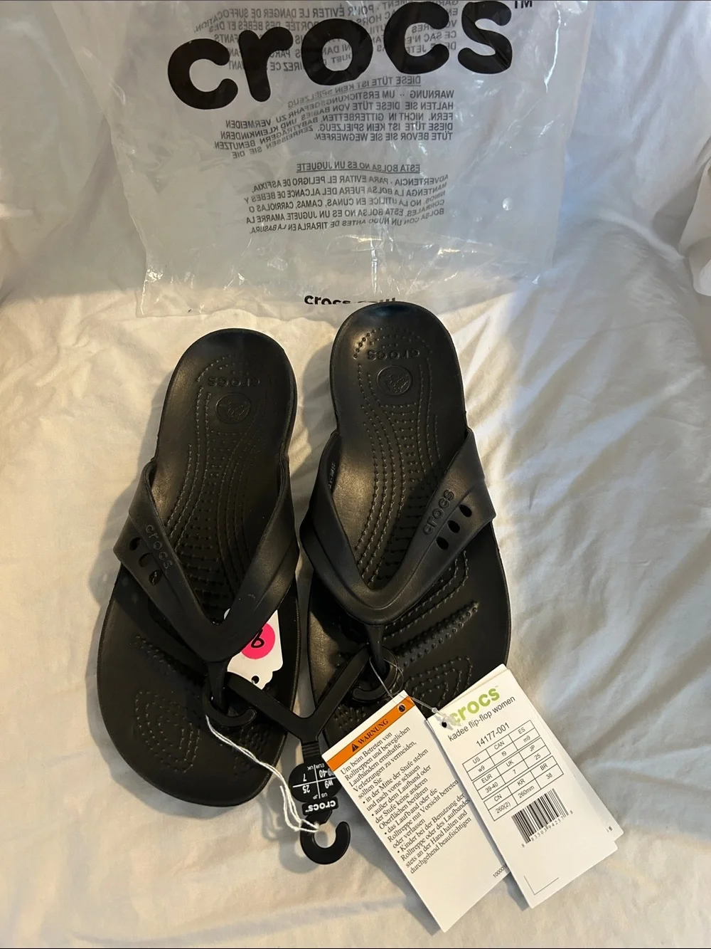 CROCS Black Women's Flip Flop Sandals - Picture 1 of 4